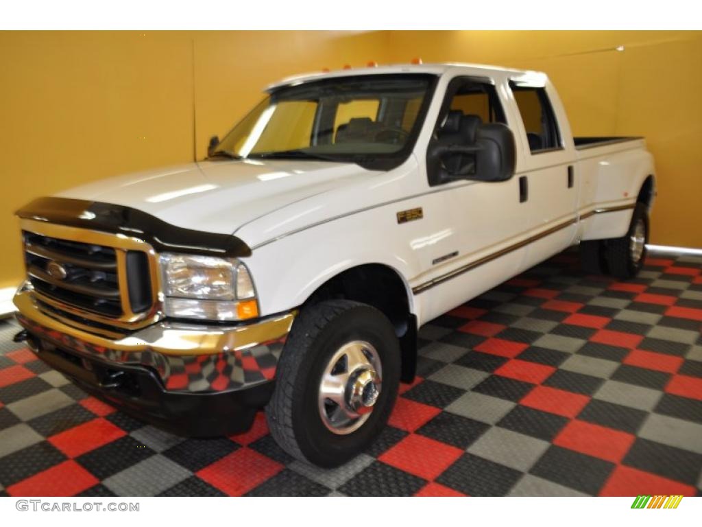 2002 F350 Super Duty XLT Crew Cab 4x4 Dually - Oxford White / Medium Flint photo #3