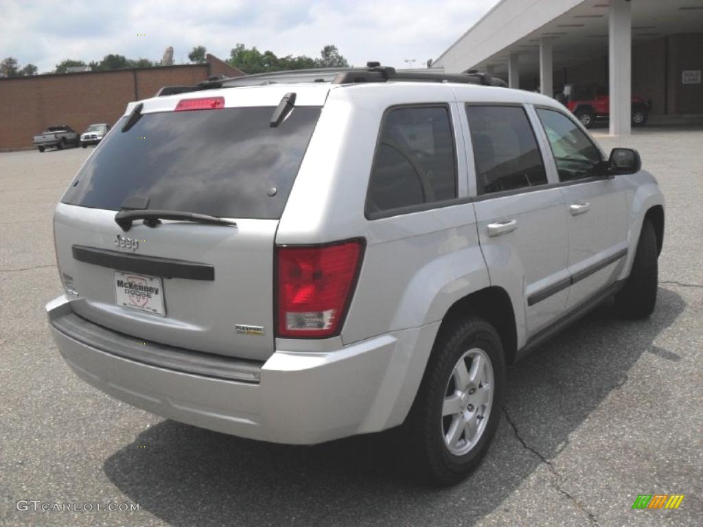 2008 Grand Cherokee Laredo - Bright Silver Metallic / Dark Slate Gray photo #4