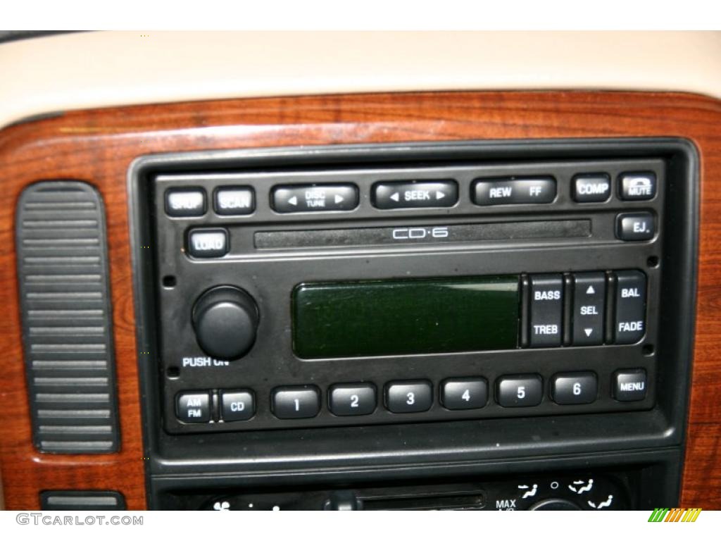 2003 Windstar SEL - Tropic Green Metallic / Medium Parchment photo #13