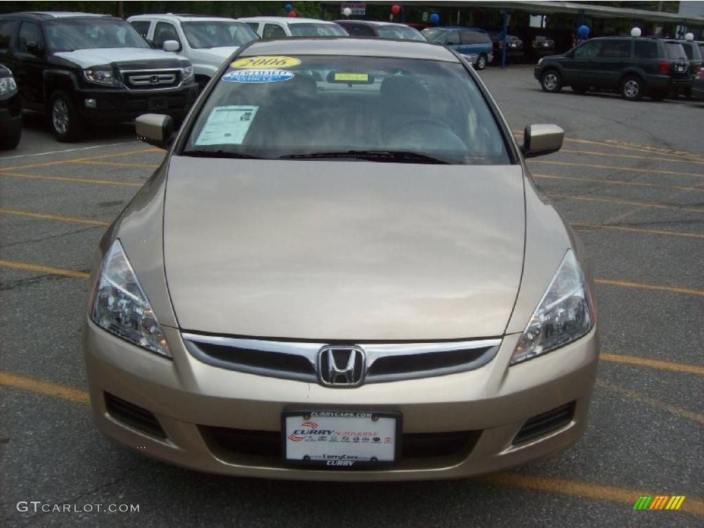 2006 Accord LX Sedan - Desert Mist Metallic / Ivory photo #3