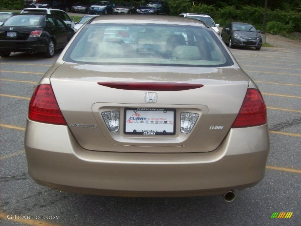 2006 Accord LX Sedan - Desert Mist Metallic / Ivory photo #24