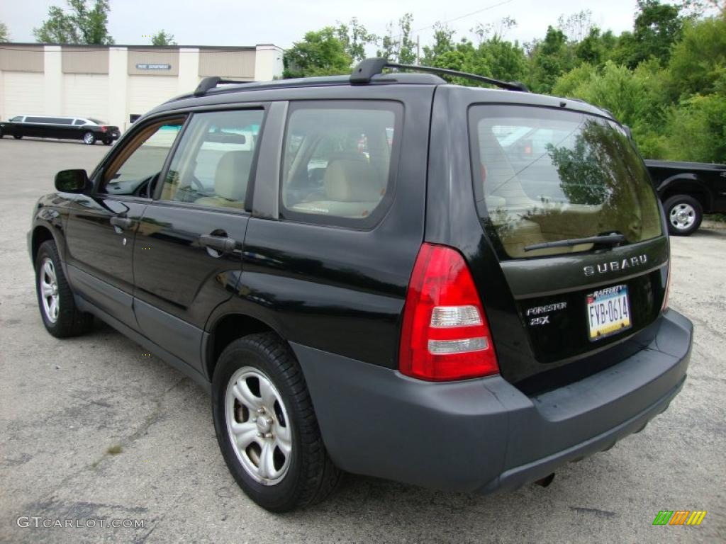2005 Forester 2.5 X - Obsidian Black Pearl / Beige photo #10
