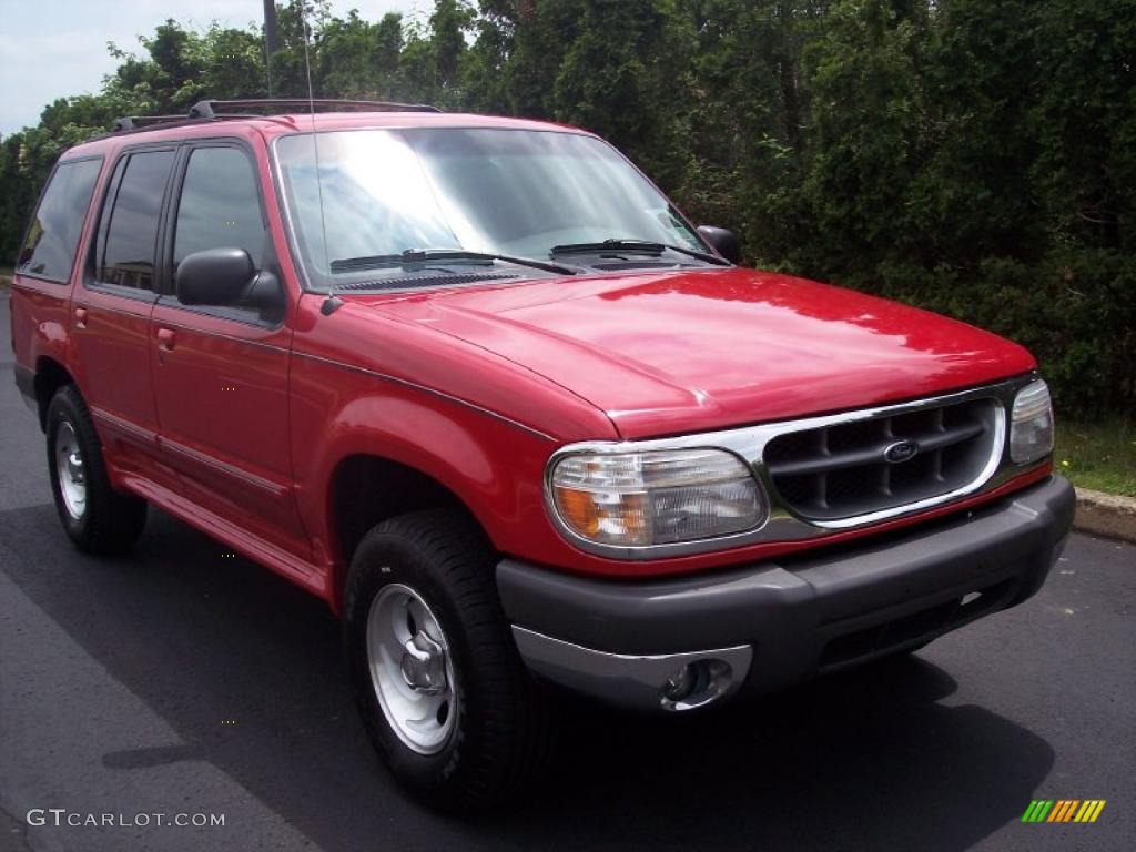 1999 Explorer XLT 4x4 - Bright Red Clearcoat / Dark Graphite photo #3
