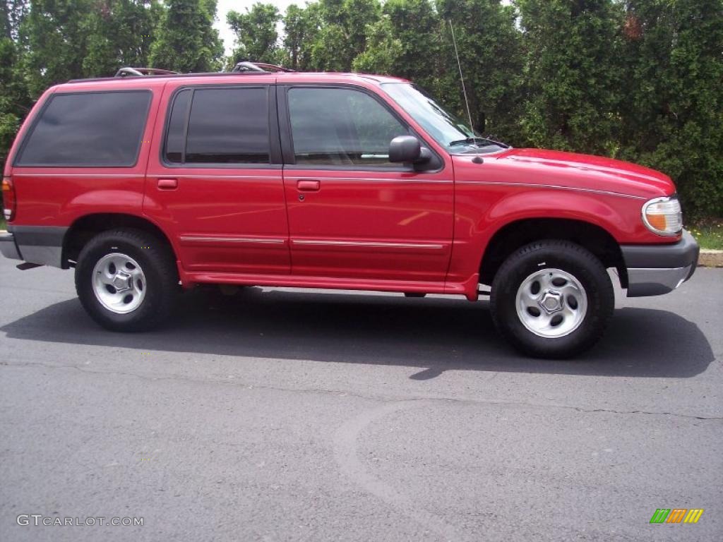 1999 Explorer XLT 4x4 - Bright Red Clearcoat / Dark Graphite photo #7