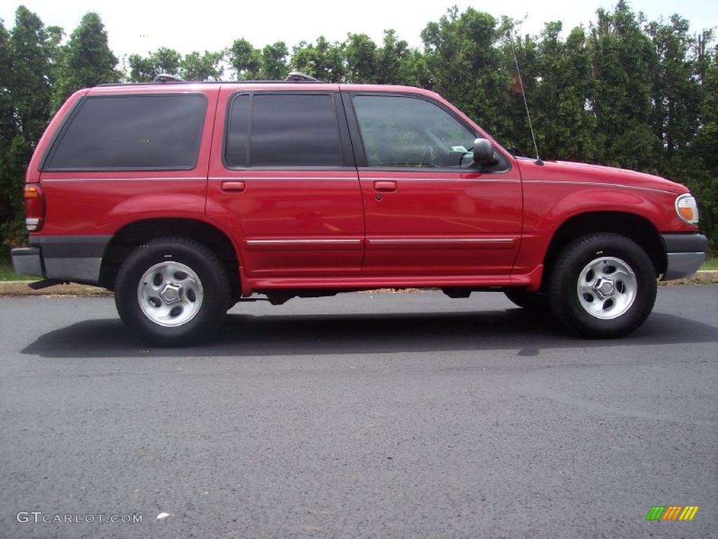 1999 Explorer XLT 4x4 - Bright Red Clearcoat / Dark Graphite photo #8