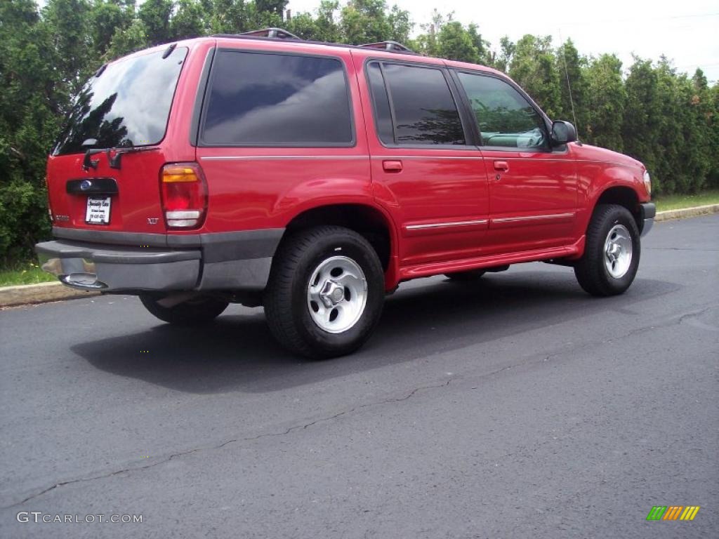 1999 Explorer XLT 4x4 - Bright Red Clearcoat / Dark Graphite photo #10