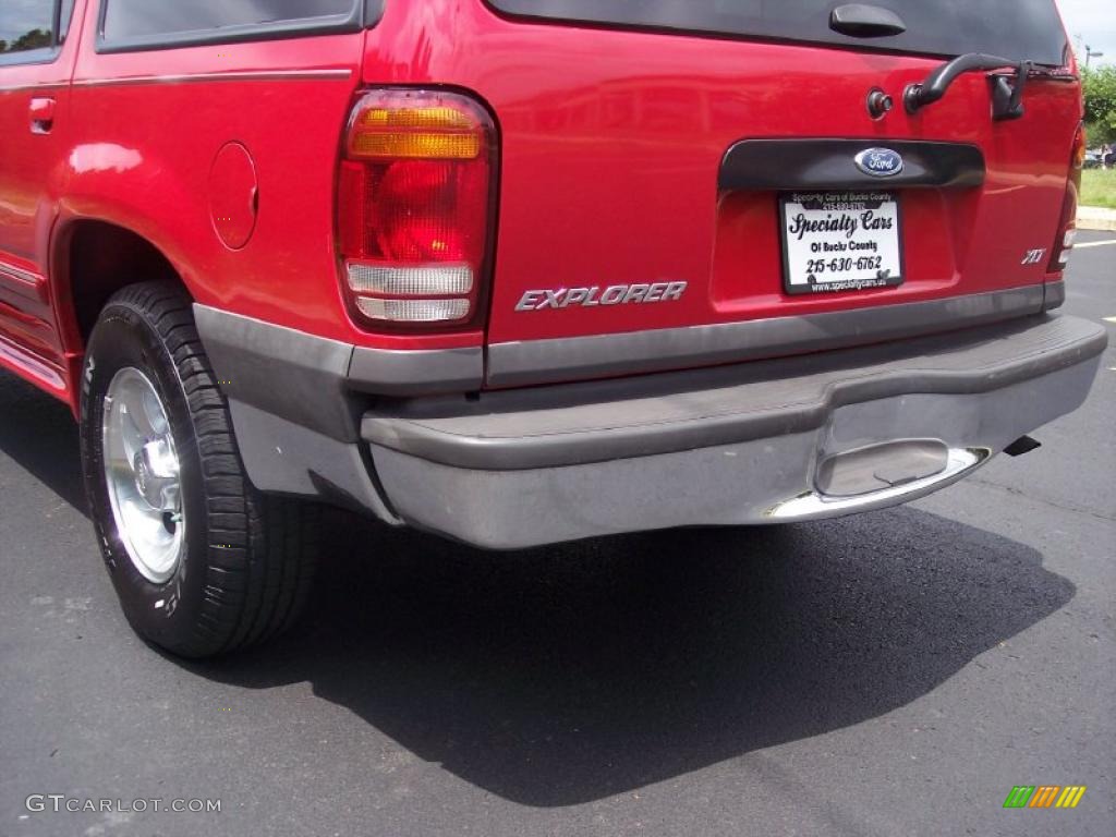 1999 Explorer XLT 4x4 - Bright Red Clearcoat / Dark Graphite photo #13