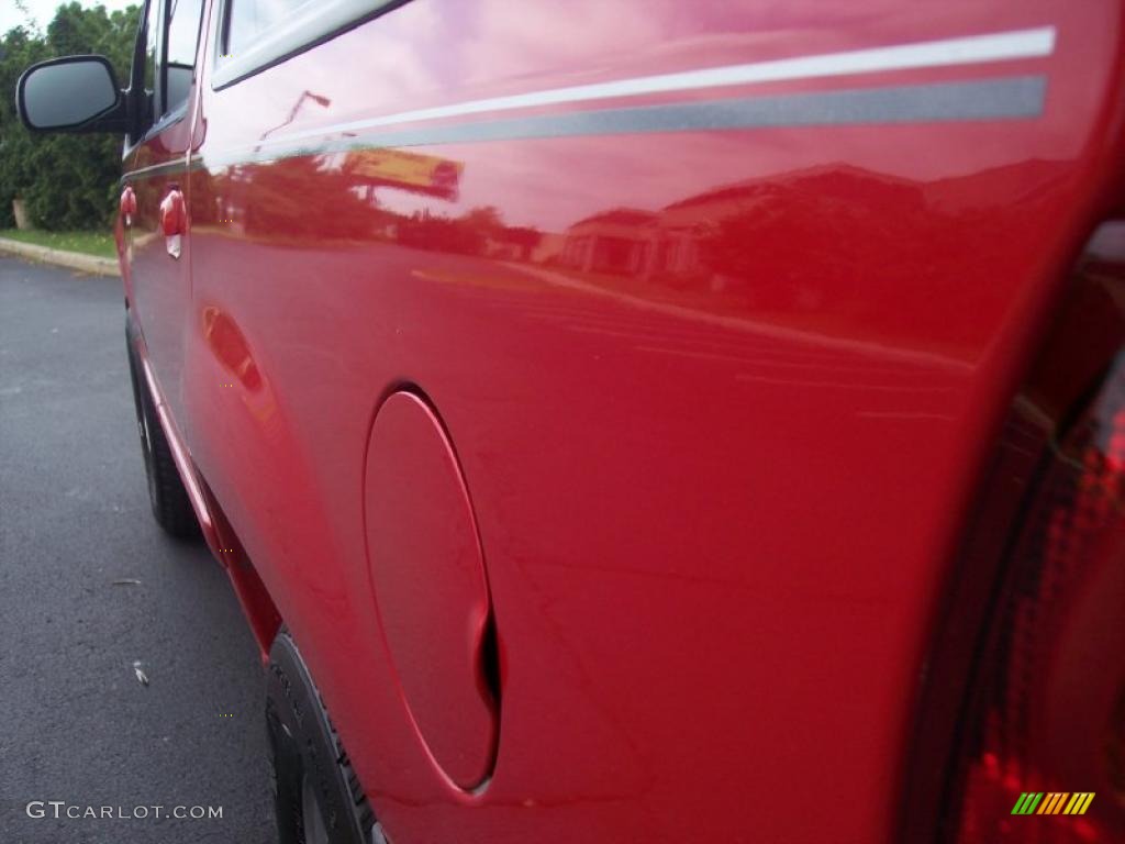 1999 Explorer XLT 4x4 - Bright Red Clearcoat / Dark Graphite photo #14