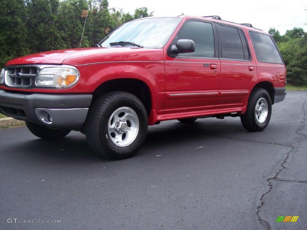 1999 Explorer XLT 4x4 - Bright Red Clearcoat / Dark Graphite photo #19