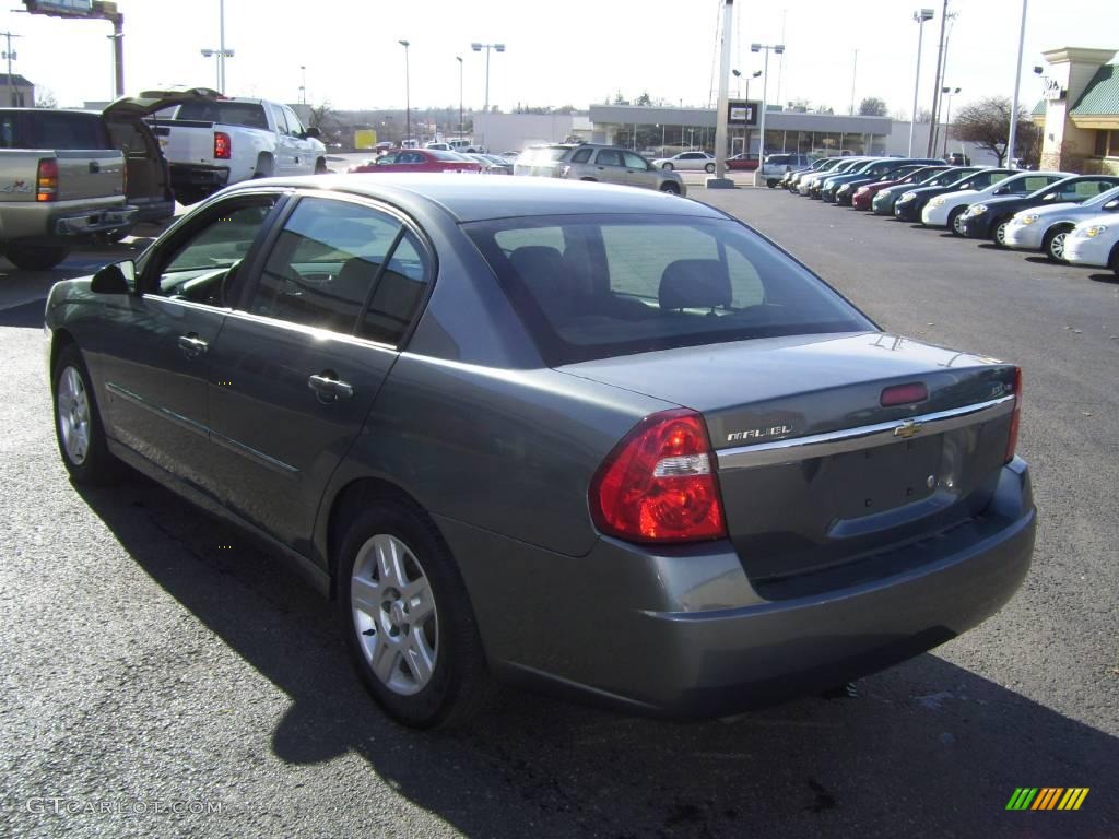 2006 Malibu LT V6 Sedan - Medium Gray Metallic / Titanium Gray photo #3