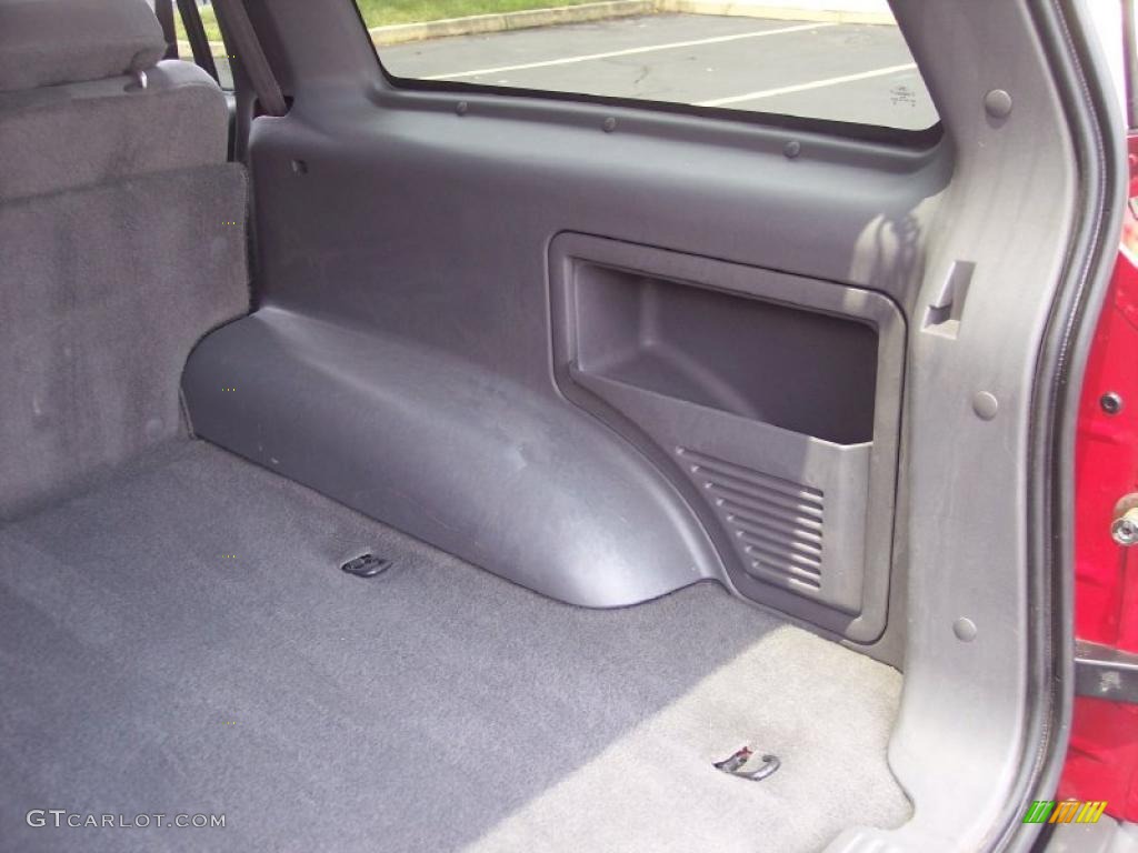 1999 Explorer XLT 4x4 - Bright Red Clearcoat / Dark Graphite photo #37