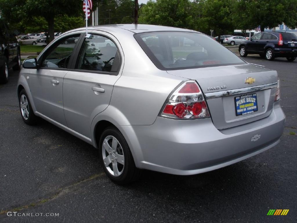 2008 Aveo LS Sedan - Cosmic Silver Metallic / Charcoal photo #6