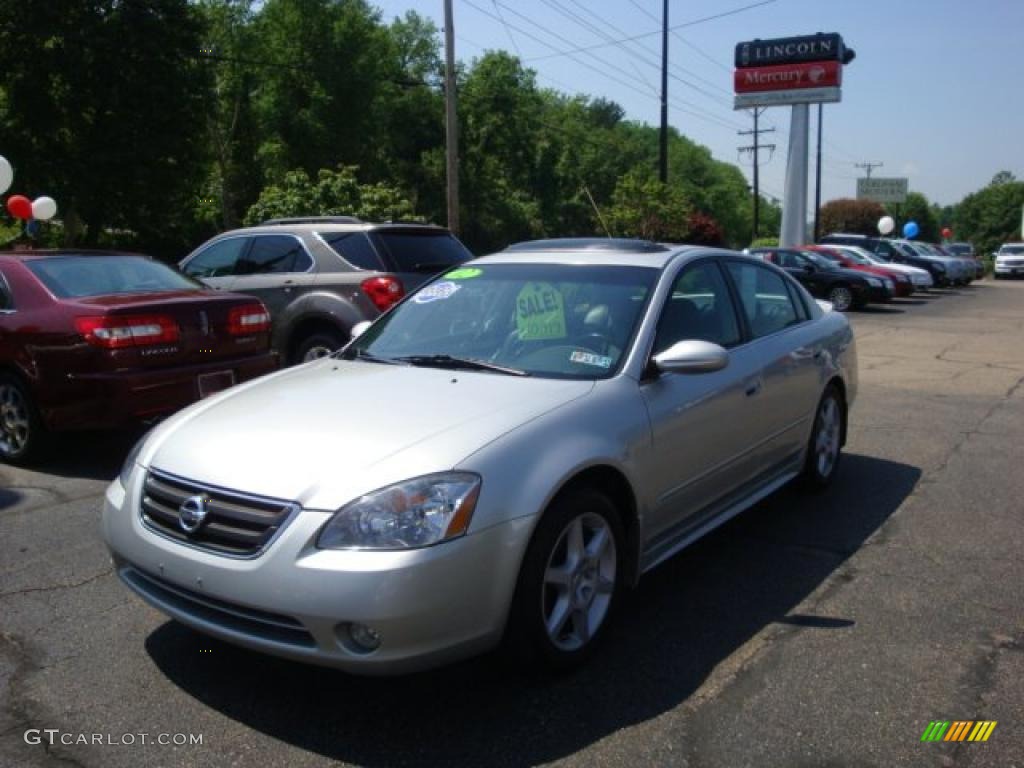 2002 Altima 3.5 SE - Sheer Silver Metallic / Charcoal Black photo #1