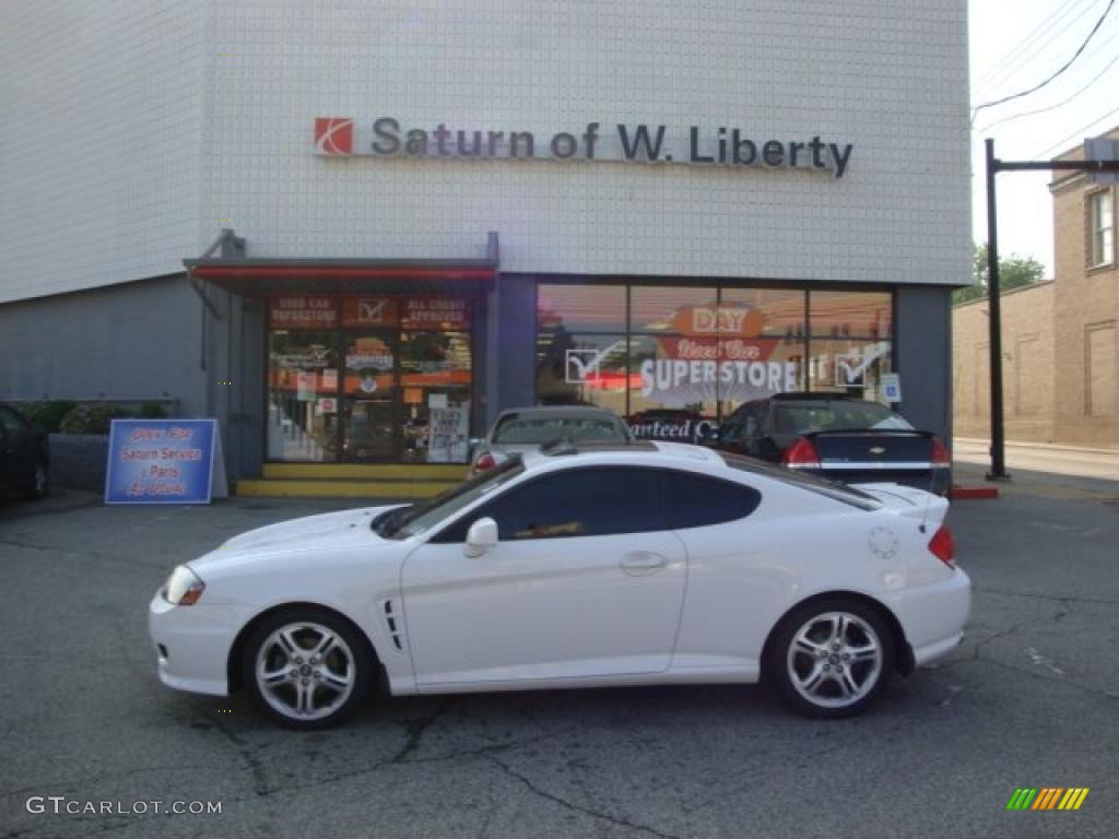 Alpine White Hyundai Tiburon