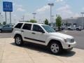 2005 Stone White Jeep Grand Cherokee Laredo 4x4  photo #3