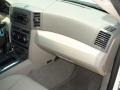 2005 Stone White Jeep Grand Cherokee Laredo 4x4  photo #26