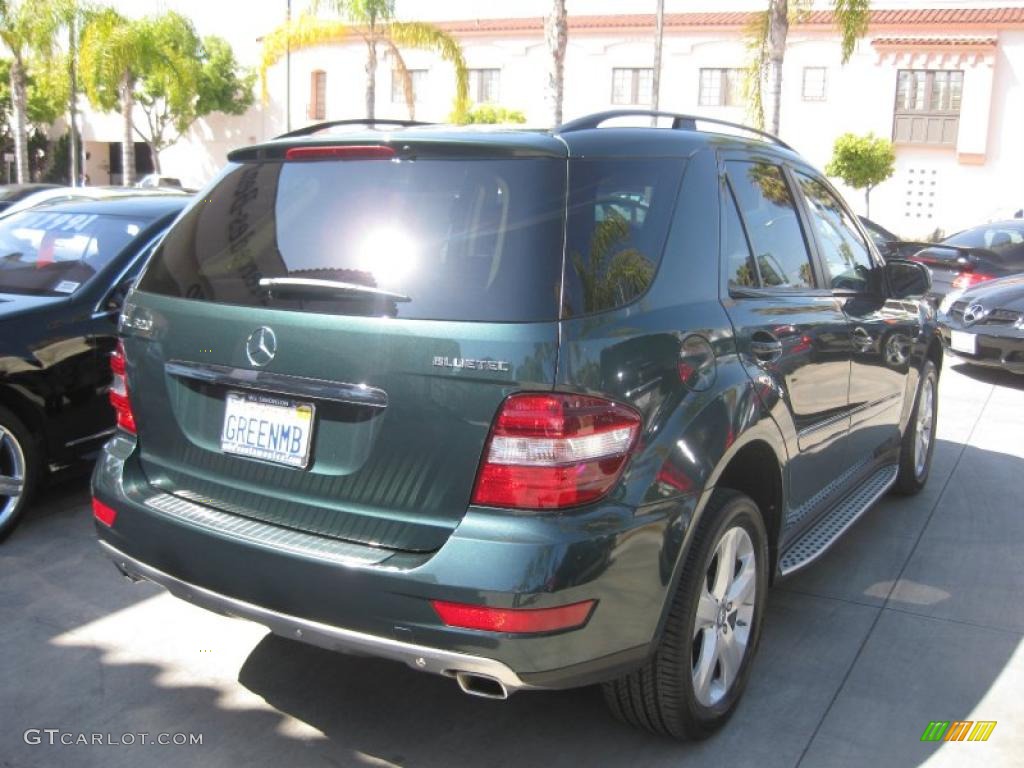2009 ML 320 BlueTec 4Matic - Jade Green Metallic / Cashmere photo #3