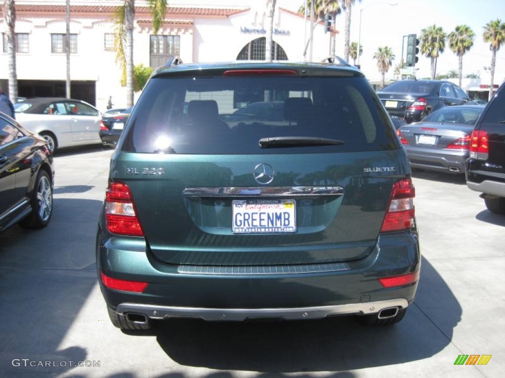 2009 ML 320 BlueTec 4Matic - Jade Green Metallic / Cashmere photo #4