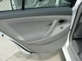 Super White - Camry LE Photo No. 29
