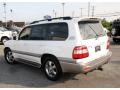 Natural White - Land Cruiser  Photo No. 10