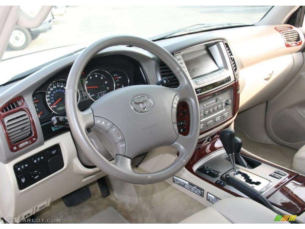 2006 Land Cruiser  - Natural White / Ivory photo #12