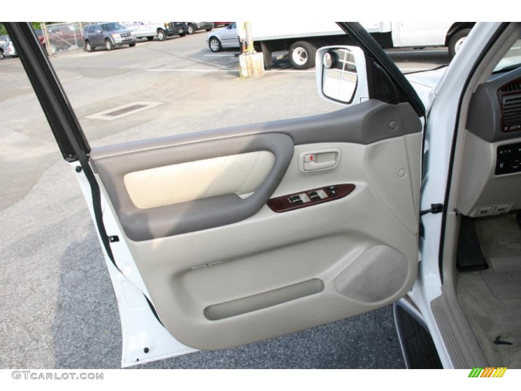2006 Land Cruiser  - Natural White / Ivory photo #13