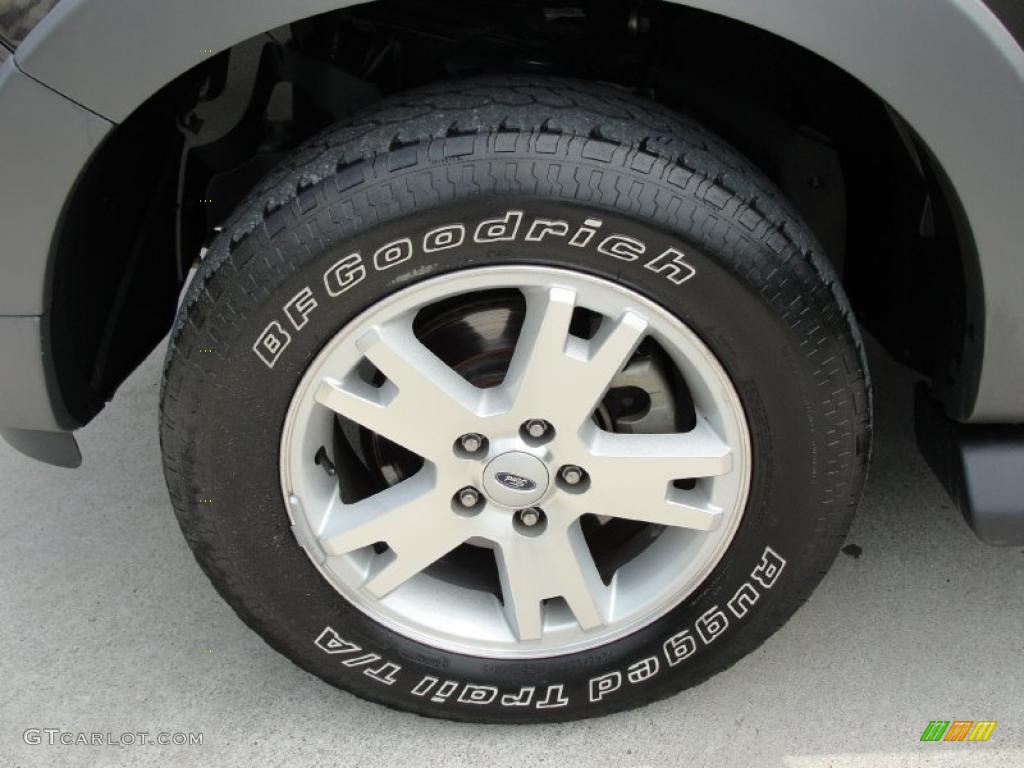2006 Explorer XLT - Dark Stone Metallic / Stone photo #13