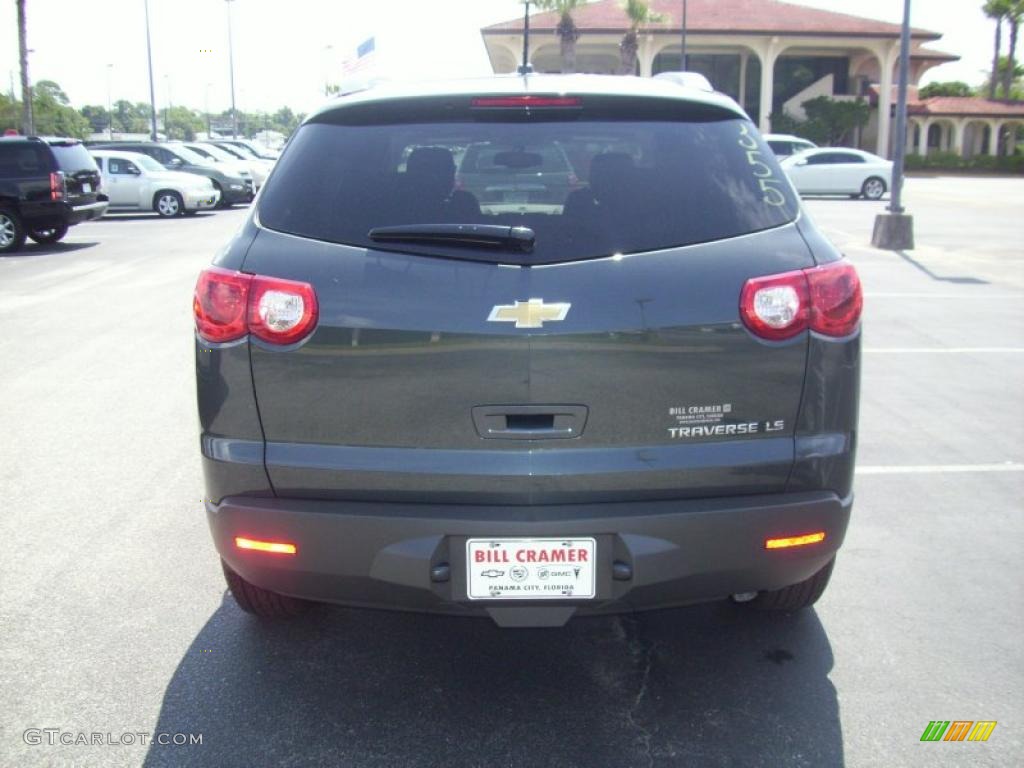 2010 Traverse LS - Cyber Gray Metallic / Dark Gray/Light Gray photo #1