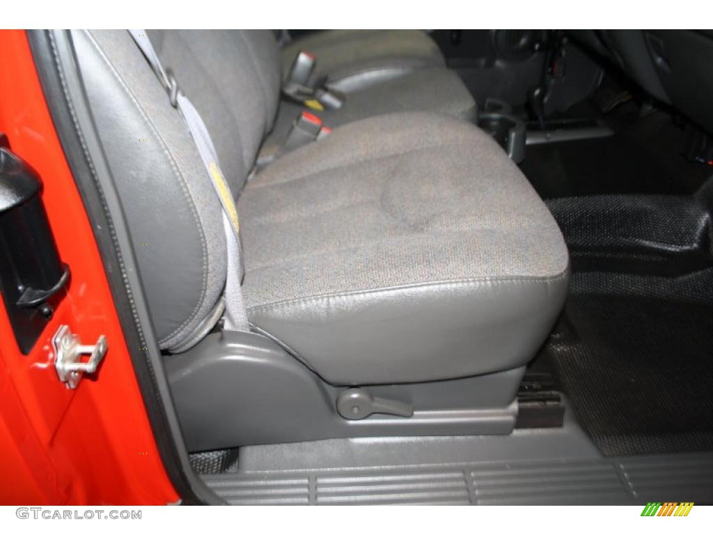 2004 Silverado 1500 LS Extended Cab 4x4 - Sport Red Metallic / Dark Charcoal photo #9