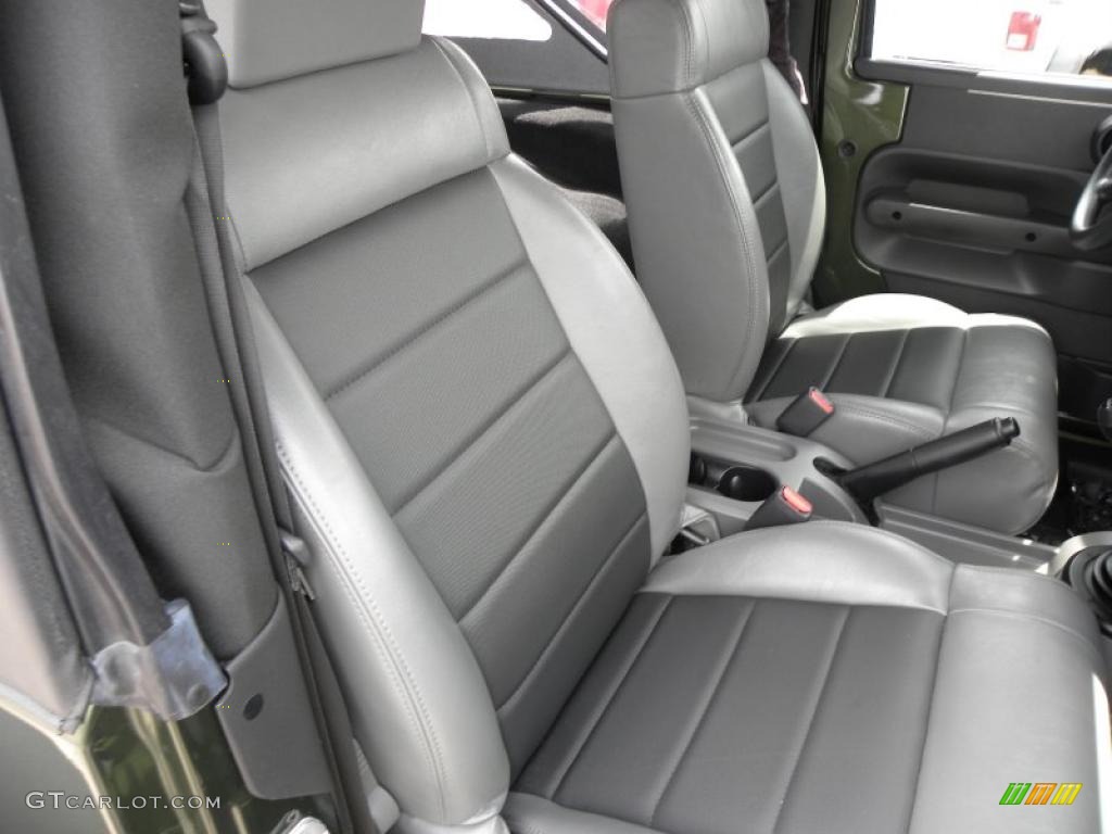 2009 Wrangler X 4x4 - Jeep Green Metallic / Dark Slate Gray/Medium Slate Gray photo #7