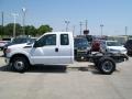 Oxford White - F350 Super Duty XL SuperCab Chassis Photo No. 2