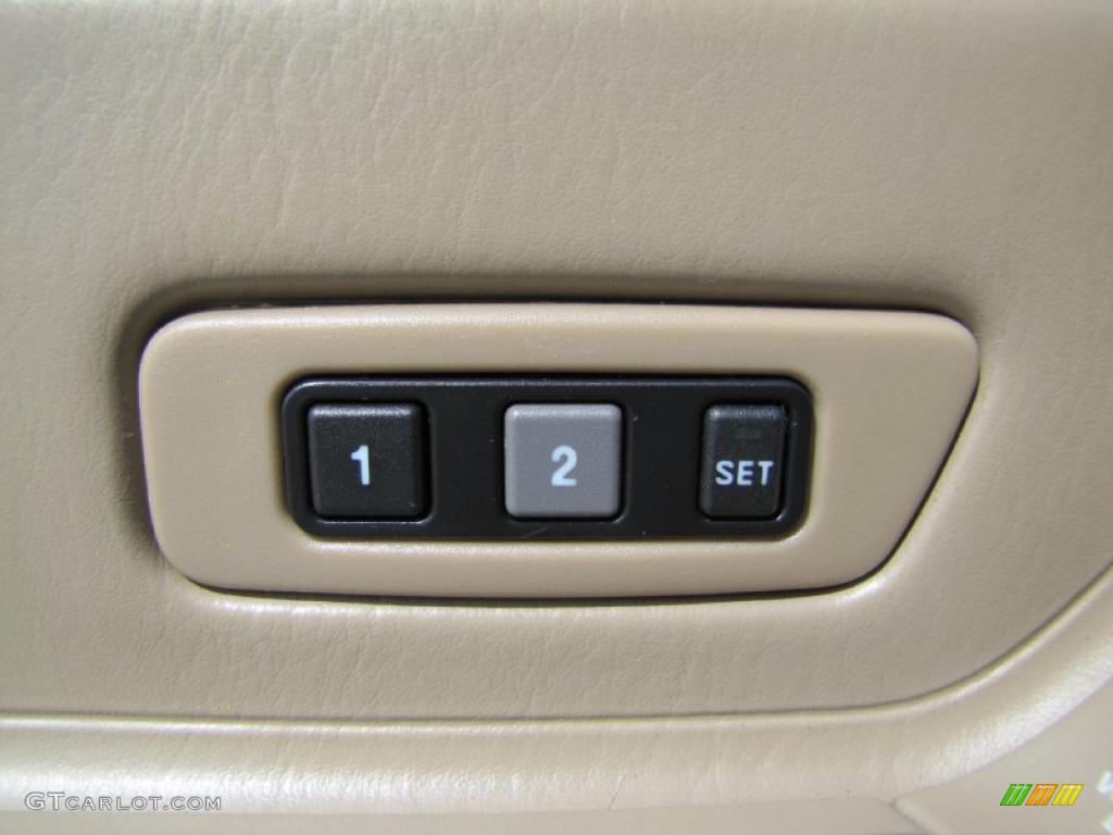 2002 Grand Cherokee Limited 4x4 - Stone White / Sandstone photo #10