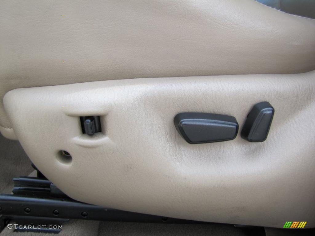2002 Grand Cherokee Limited 4x4 - Stone White / Sandstone photo #11