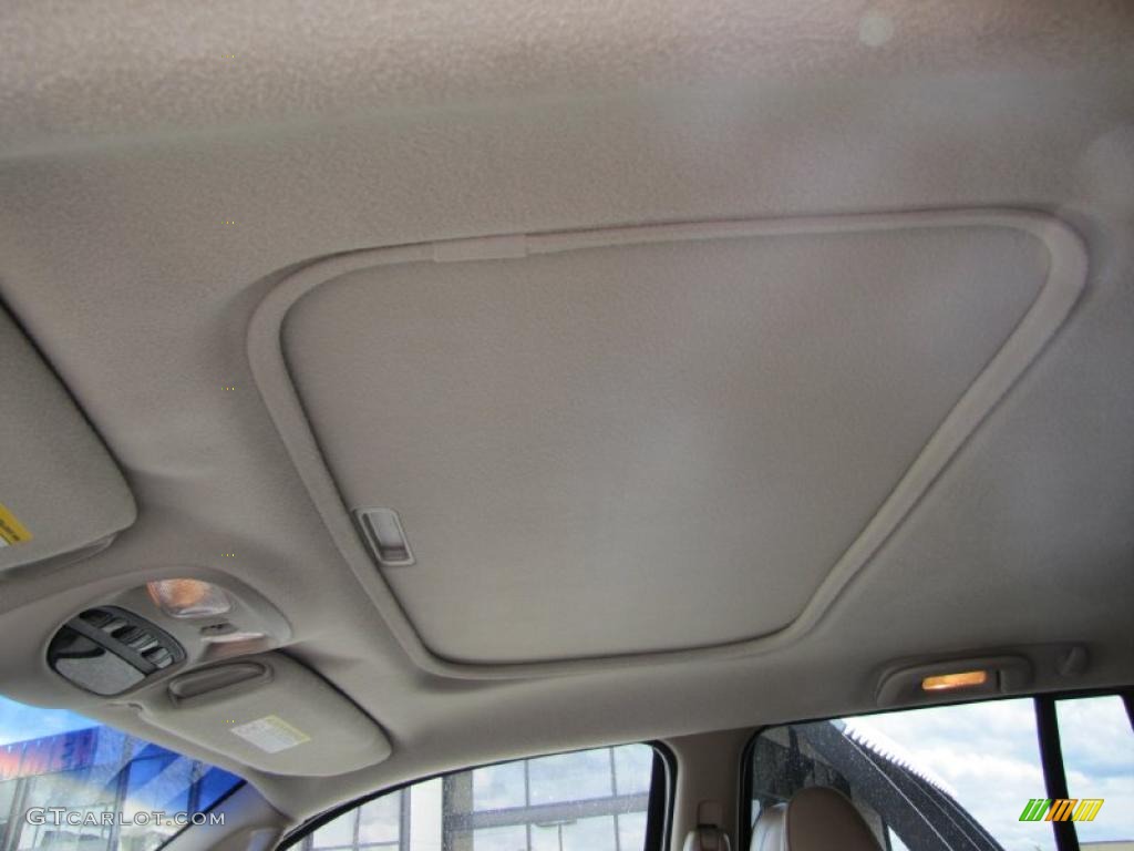 2002 Grand Cherokee Limited 4x4 - Stone White / Sandstone photo #12