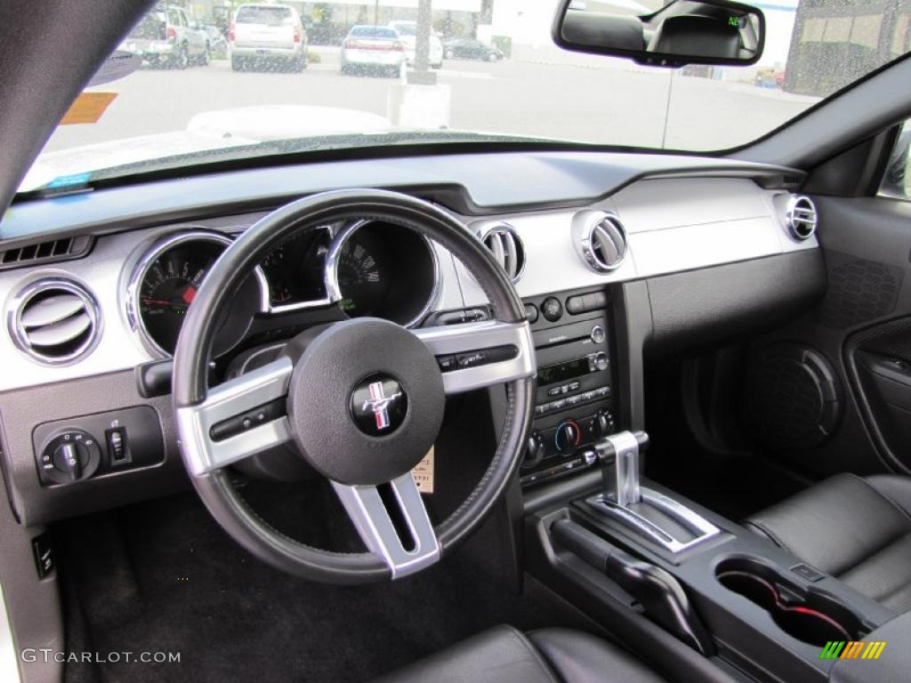 2008 Mustang GT Premium Coupe - Brilliant Silver Metallic / Dark Charcoal photo #6