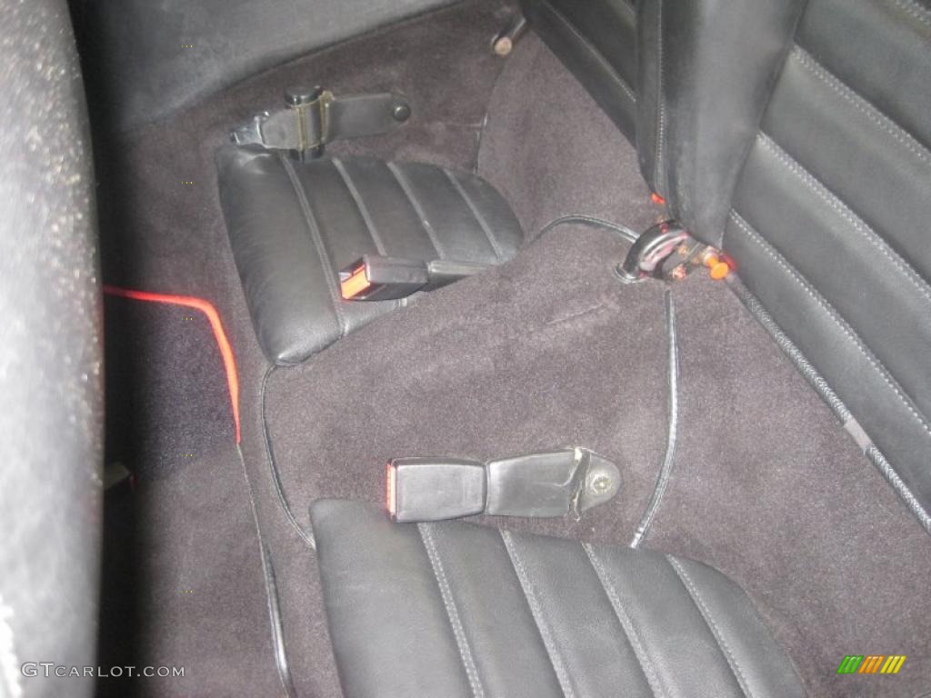 1987 Porsche 911 Turbo Coupe Rear Seat Photo #30772451