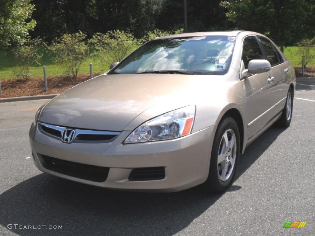 2006 Accord Hybrid Sedan - Desert Mist Metallic / Ivory photo #6