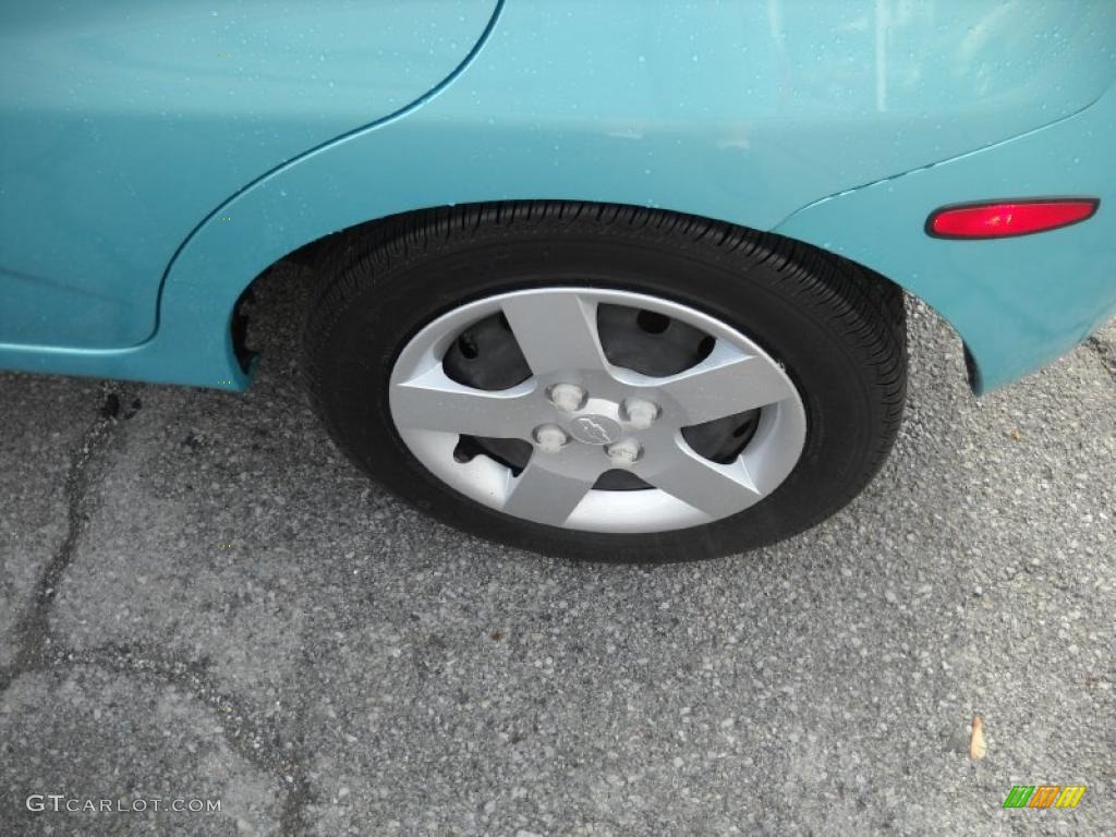 2005 Aveo LS Hatchback - Aqua Metallic / Gray photo #13