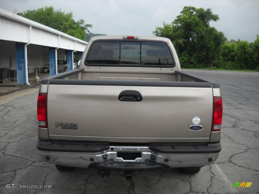 2003 F250 Super Duty Lariat SuperCab 4x4 - Arizona Beige Metallic / Medium Parchment Beige photo #3