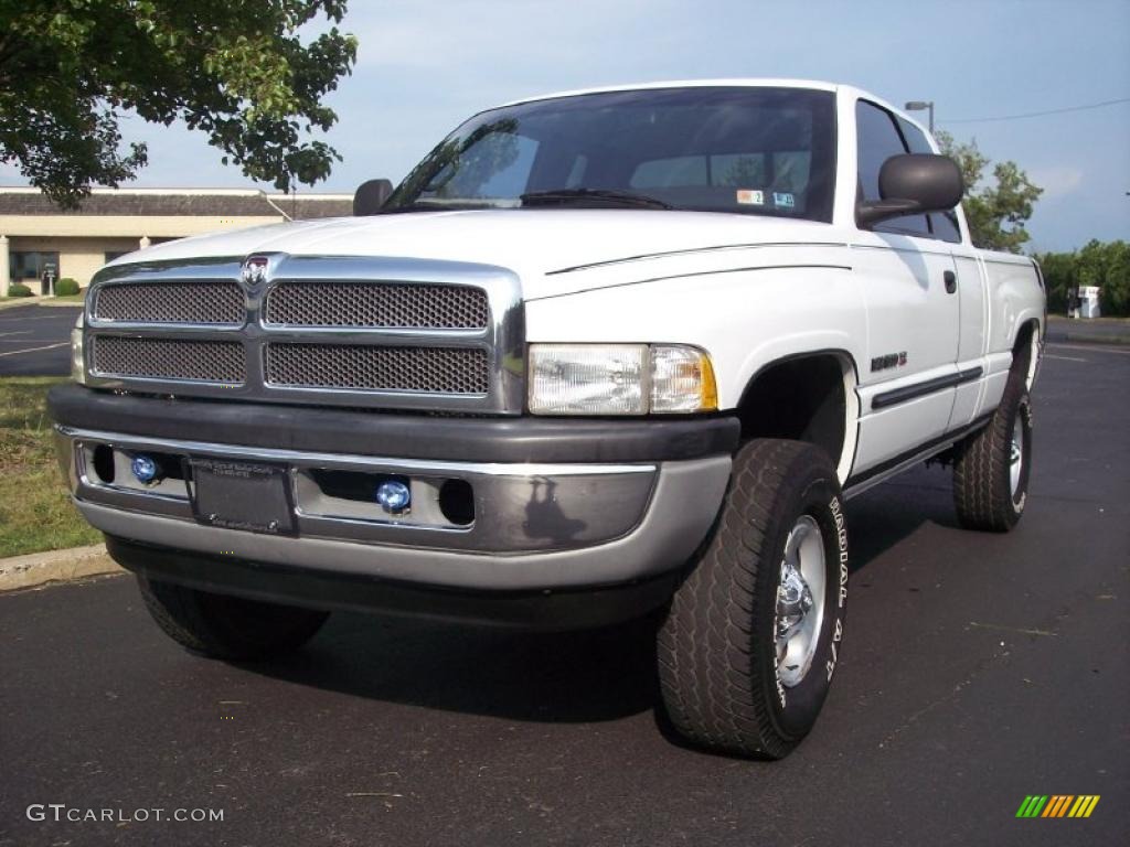 2001 Ram 1500 SLT Club Cab 4x4 - Bright White / Agate photo #25