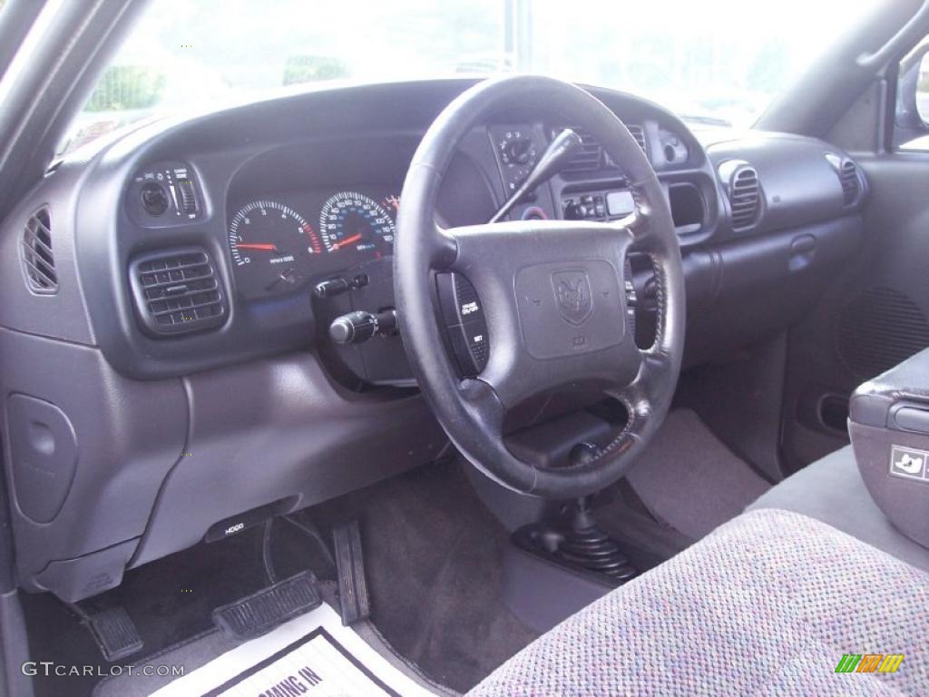 2001 Ram 1500 SLT Club Cab 4x4 - Bright White / Agate photo #31