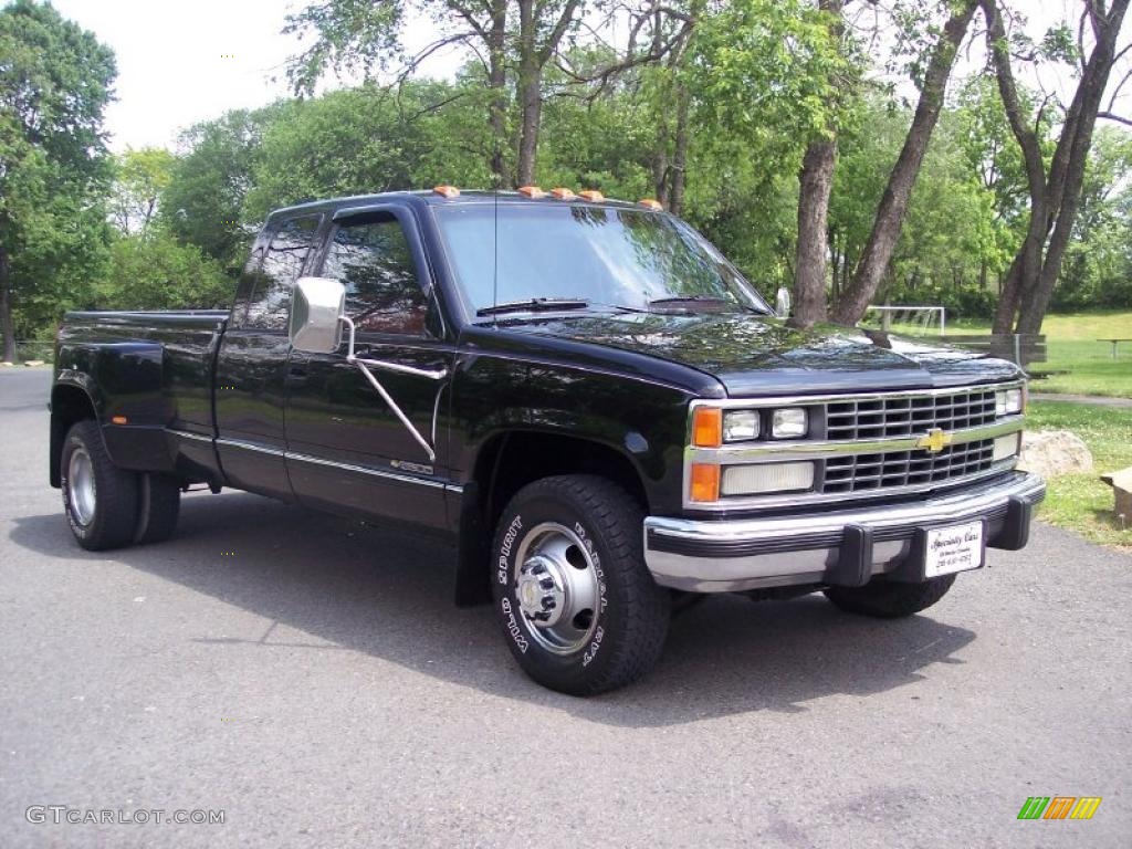 1989 C/K 3500 C3500 Silverado Extended Cab - Black / Red photo #1