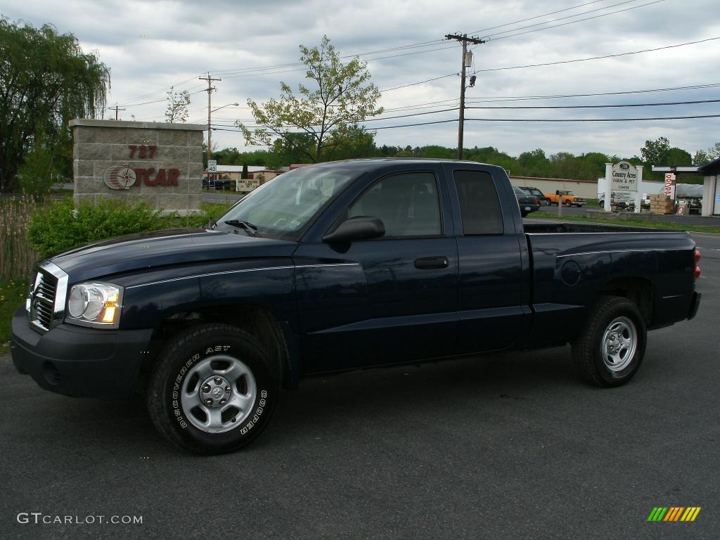 2005 Dakota ST Club Cab - Patriot Blue Pearl / Medium Slate Gray photo #1