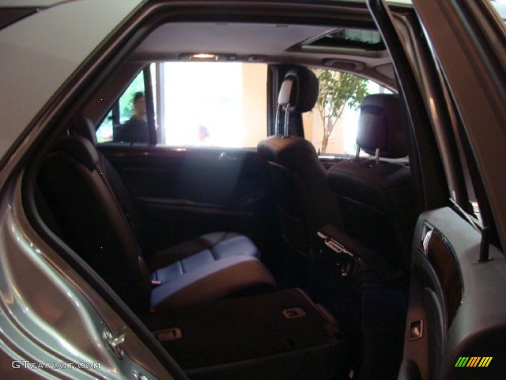 2010 ML 350 4Matic - Palladium Silver Metallic / Black photo #13