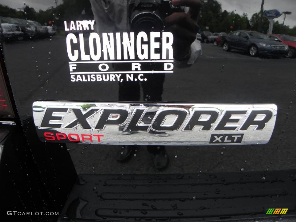 2010 Explorer XLT Sport - Black / Black photo #15