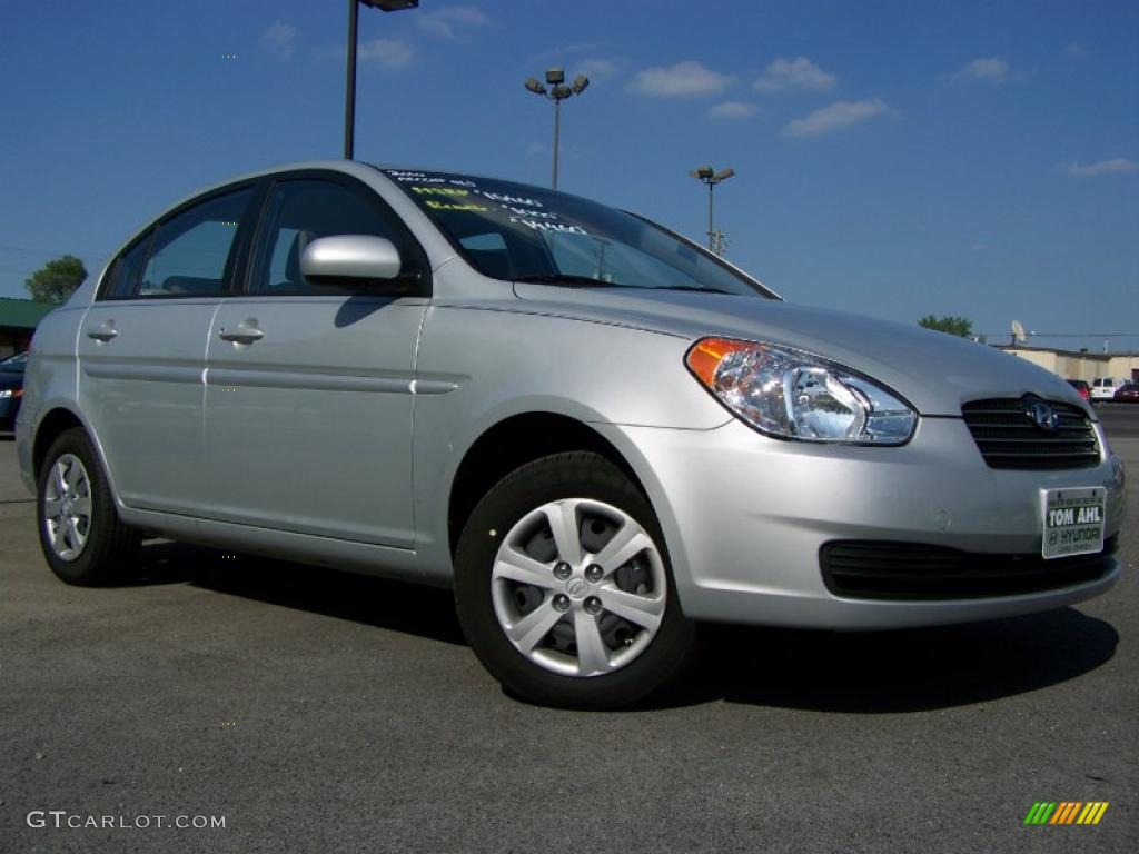 2010 Accent GLS 4 Door - Platinum Silver / Gray photo #1