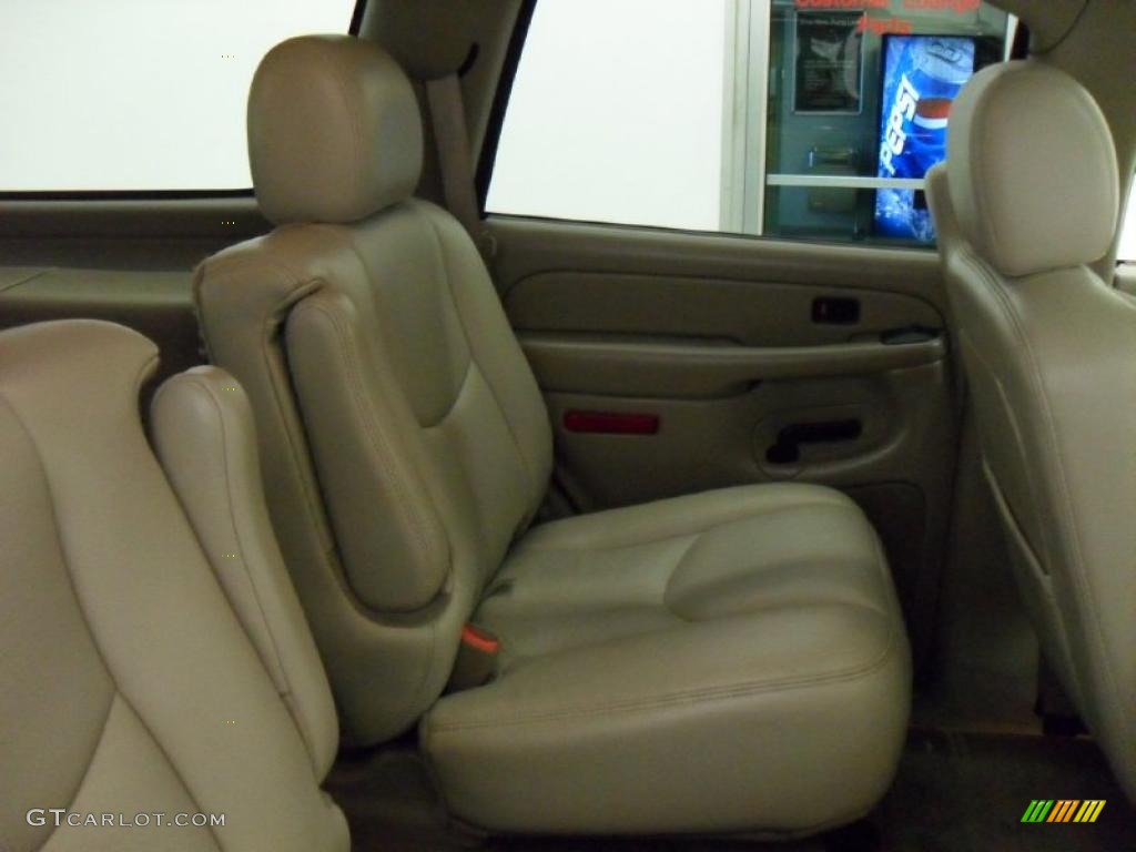 2005 Tahoe Z71 4x4 - Black / Tan/Neutral photo #18