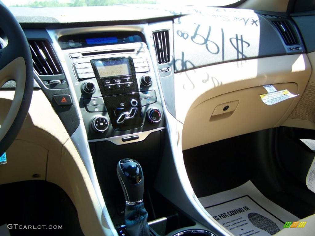 2011 Sonata GLS - Midnight Black / Camel photo #17