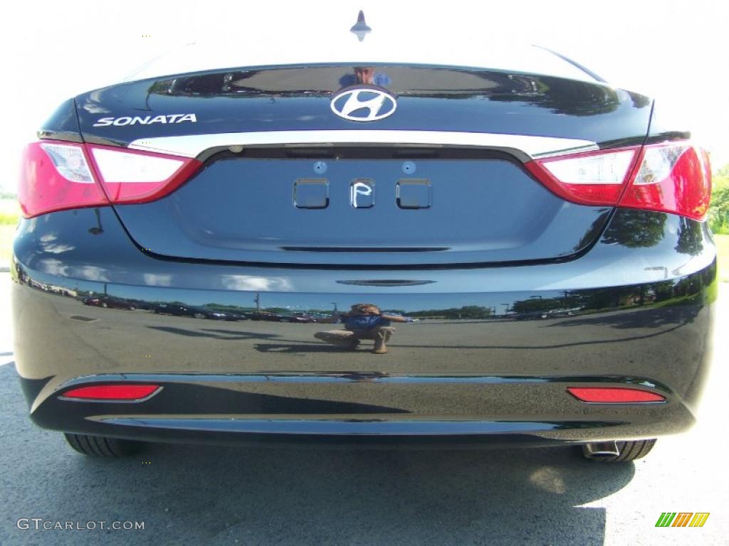 2011 Sonata GLS - Midnight Black / Gray photo #5