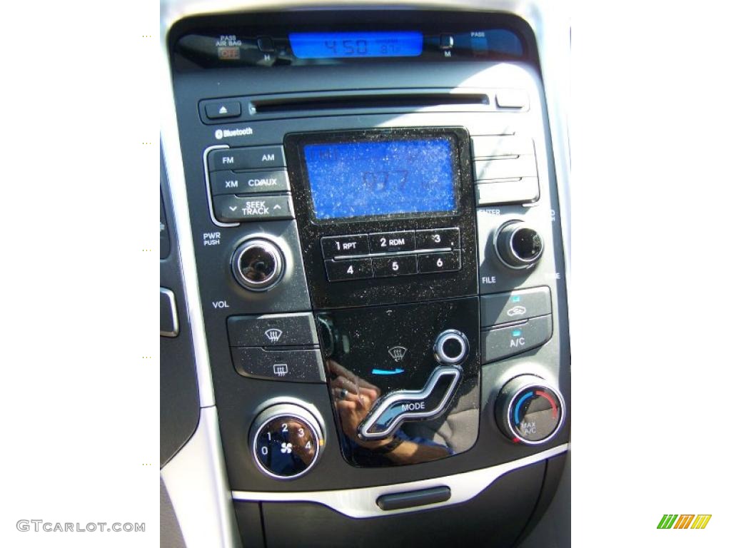 2011 Sonata GLS - Midnight Black / Gray photo #18